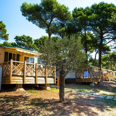 Mobilehomes In Banjole/istrien 10775 *
